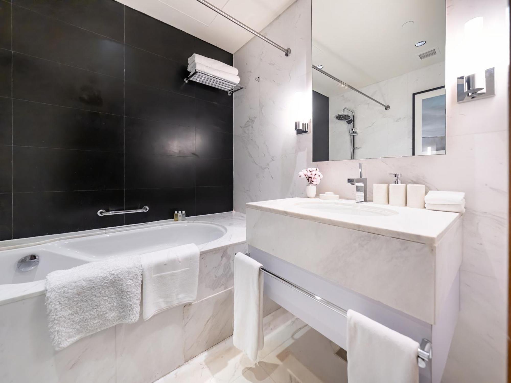 Address Dubai Mall Access Luxe Studio