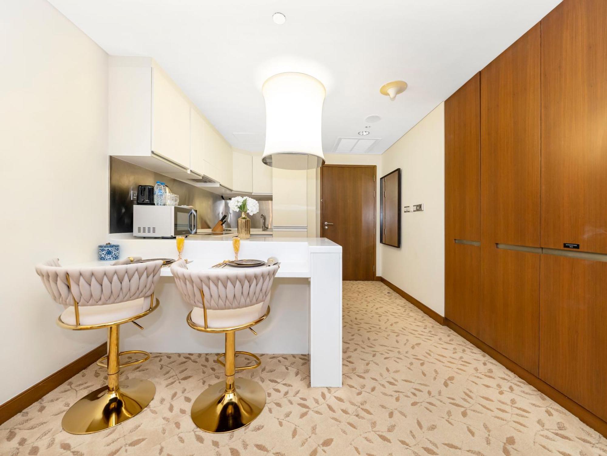 Address Dubai Mall Access Luxe Studio Apartment *