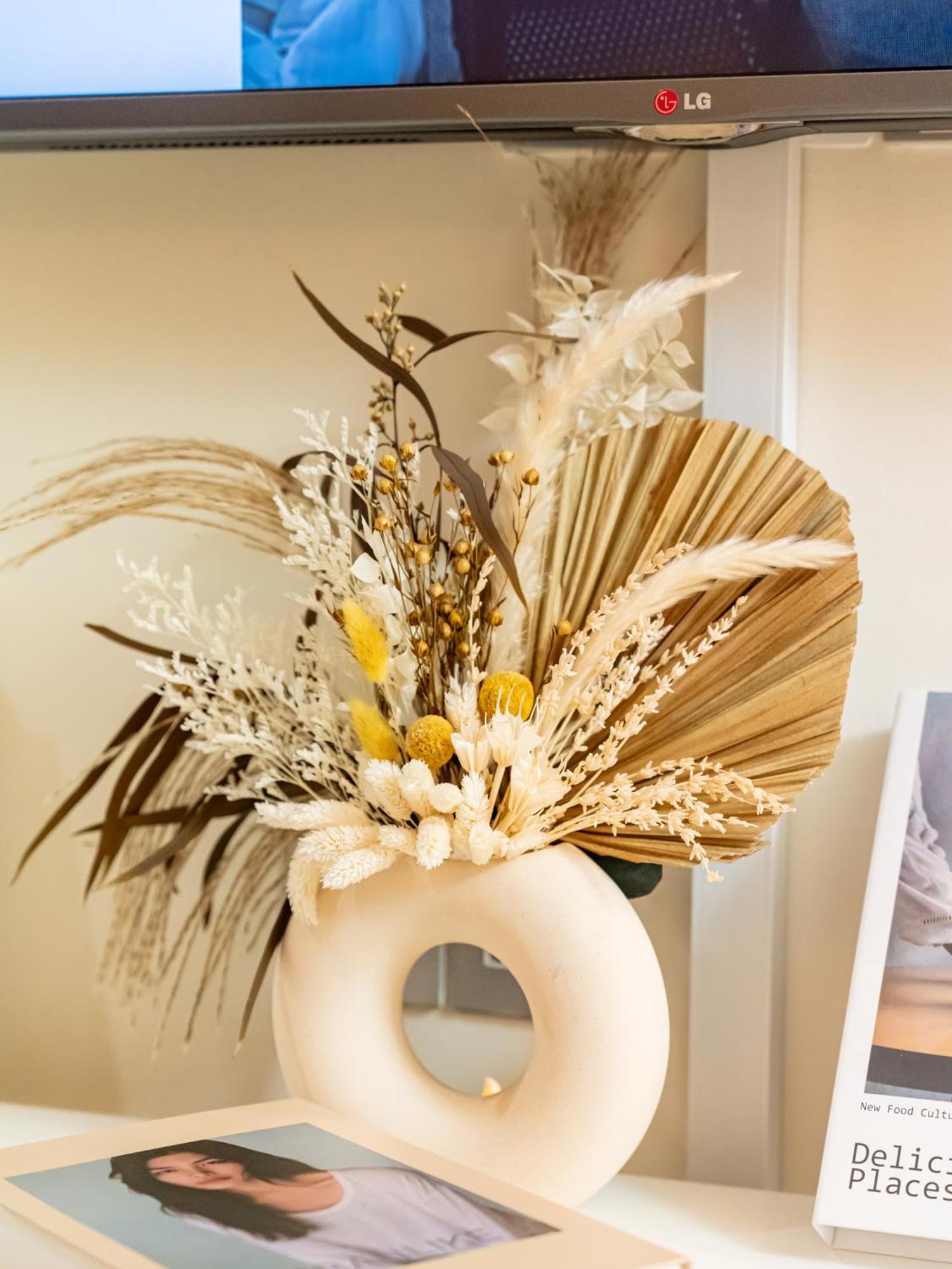 Address Dubai Mall Access Luxe Studio Apartment Dubai